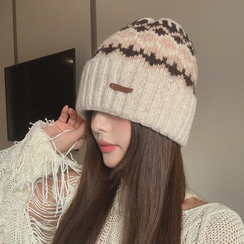 Шапка из шерсти с жаккардовым узором «Фэр-Айл» тройного сложения: Модные, теплые наушники для осени и зимы