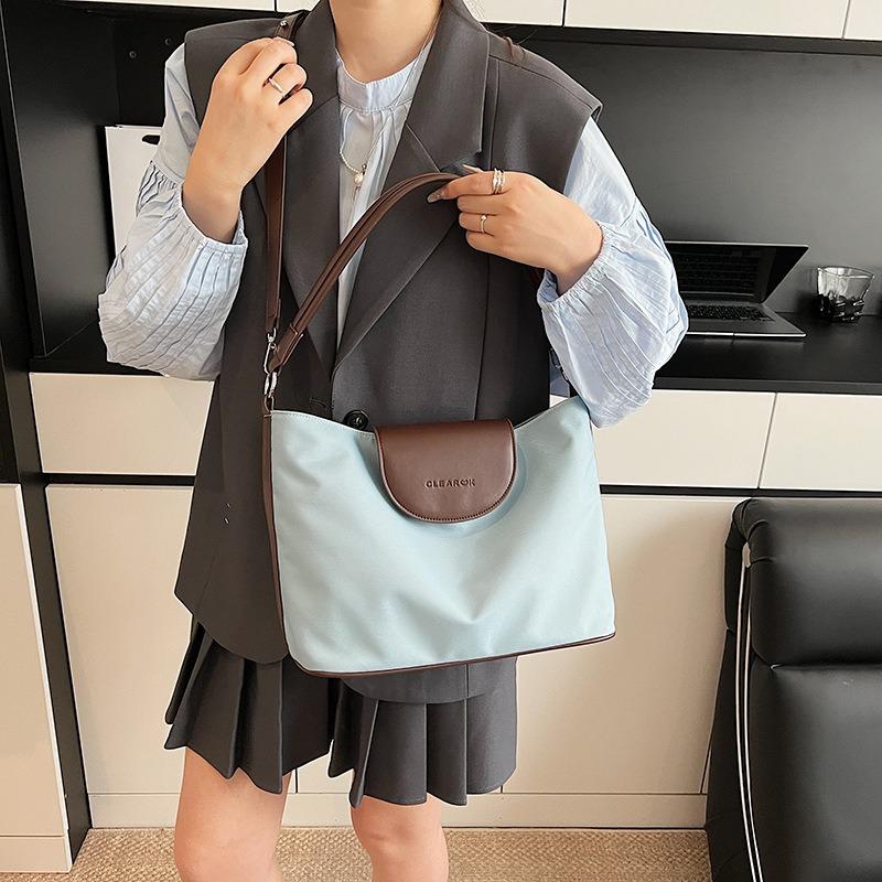 Новая летняя сумка-тоут большой вместимости для поездок на работу, женская свободная нишевая сумка с контрастной цветной вставкой, женский рюкзак