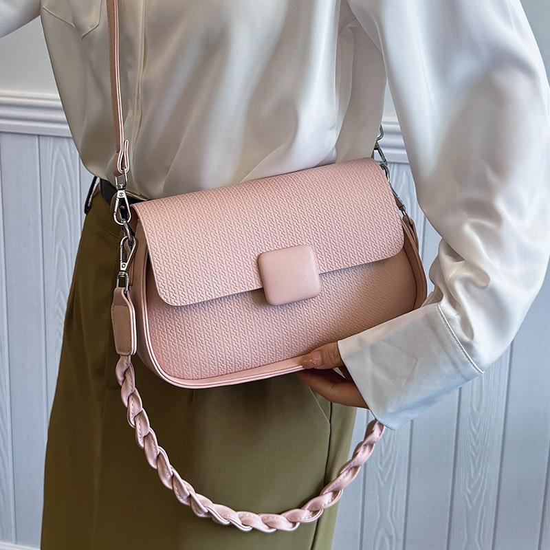 New Korean version of simple temperament commuter style shoulder small square bag niche design casual high-end messenger bag