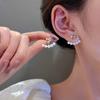 Серьги-пусеты с жемчугом в форме сердца Элегантный дизайн Легкие Прочные Гипоаллергенные Подходят для повседневного ношения и особых случаев Ювелирный подарок