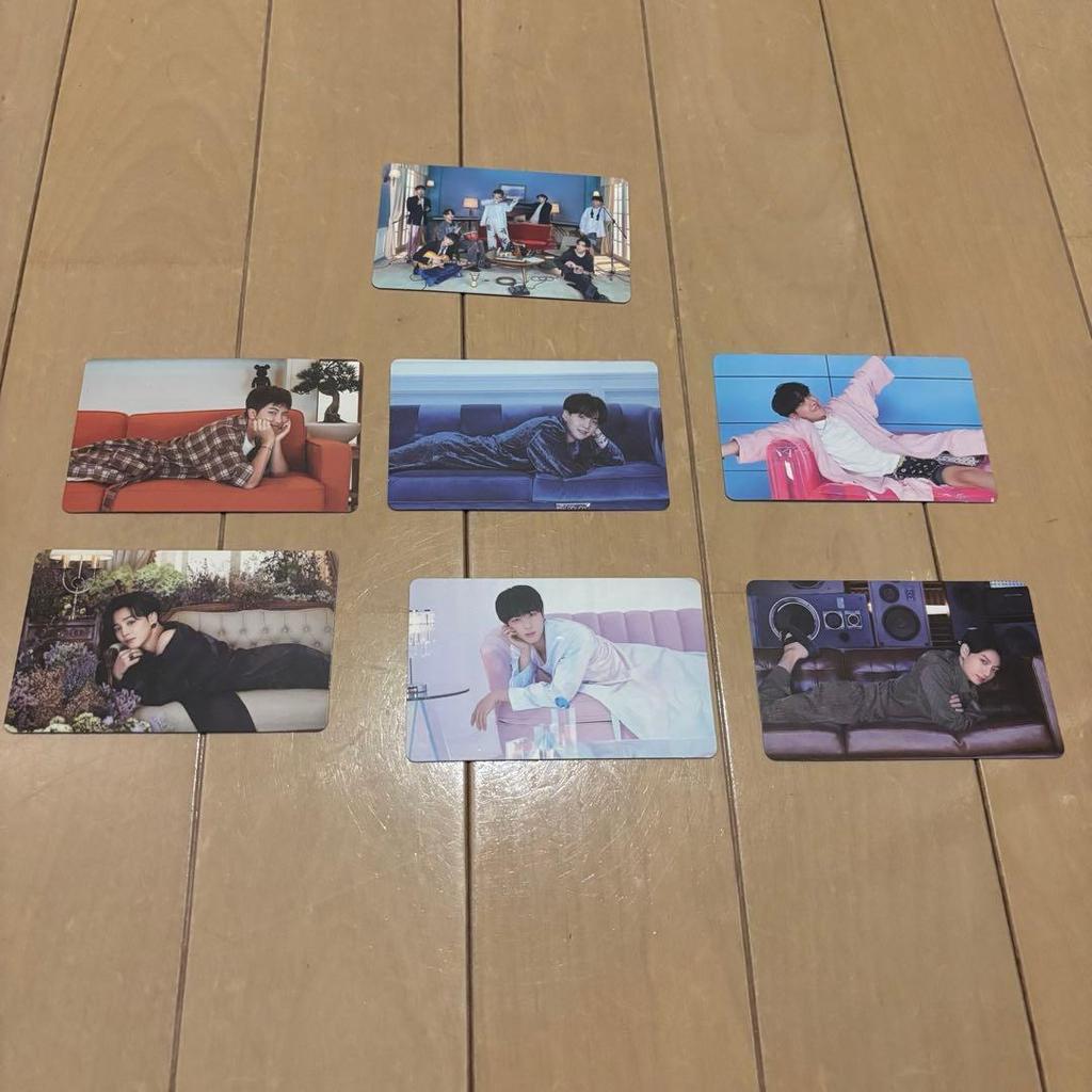 Альбом BTS BE (Базовое издание) фотокарточка прилагается