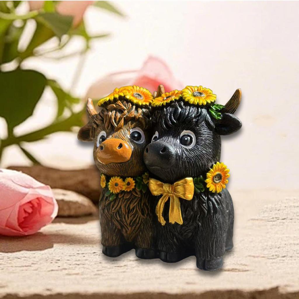Cow Couple Figurine Tabletop Ornament Collection Gnomes with Flowers for Shelf Kitchen Home