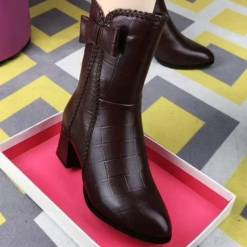 Зимне-осенние женские полусапоги на толстом каблуке с бархатной подкладкой, с боковыми молниями, однотонные