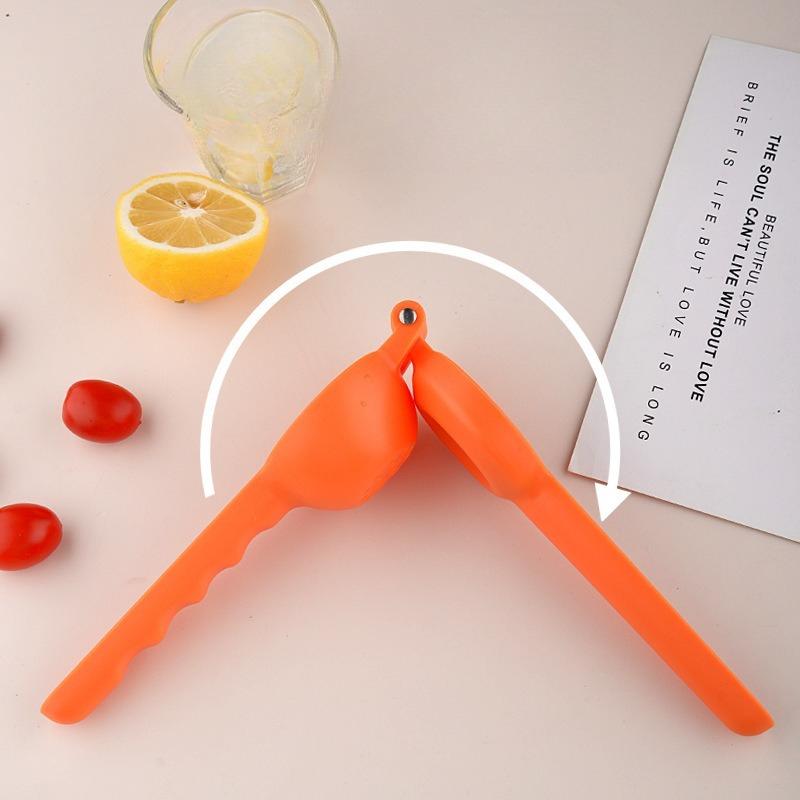 1pcs Manual Lemon Clip Creative Kitchen Gadgets Colorful Manual Lemon Juicer Not Easy To Deform Mini Home Portable Lemon Clip