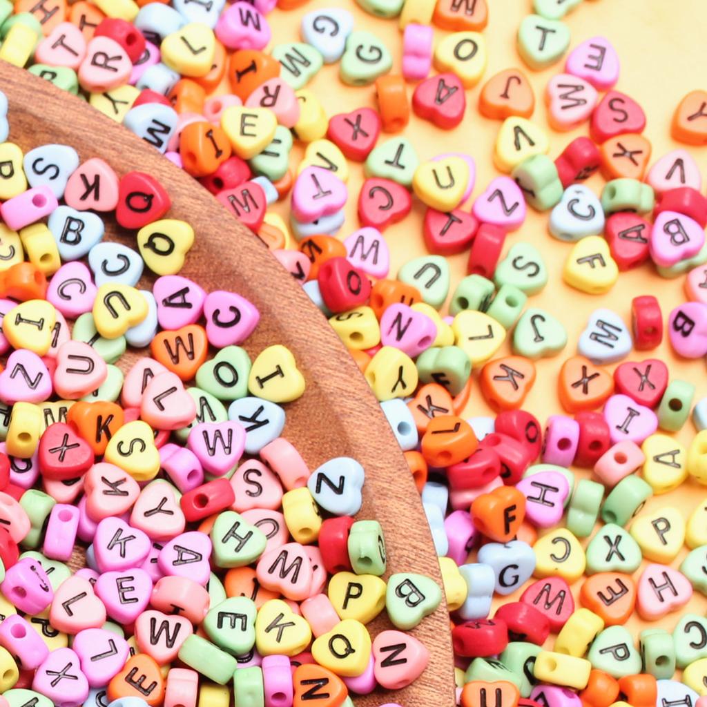 500 г около 3100 шт., модные ювелирные изделия с буквами, изготовление свободных бусин из акрила 4*7 мм, сердце, аксессуары для самостоятельного изготовления, серьги, ожерелье, браслет, брелок, кулон