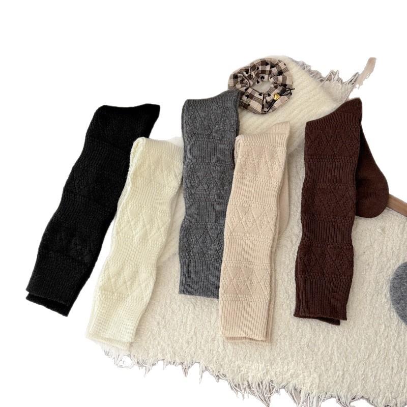 Гольфы укороченные Утолщенные шерстяные чулки Корейские простые с ромбовидным темным узором Гольфы до середины голени Гольфы, стройнящие икры