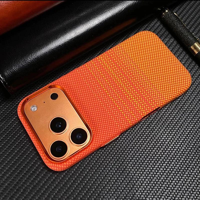 Оранжевый чехол с текстурой карбона для iPhone 17 Pro Max / 17 Pro, с магнитной беспроводной зарядкой, защита камеры из сплава, поликарбонатная крышка