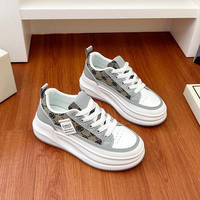 Обувь для папы 2025 года, весна, новая корейская версия женской обуви, студенческая уличная фотография, интернет-знаменитость, повседневная спортивная обувь на платформе XT702