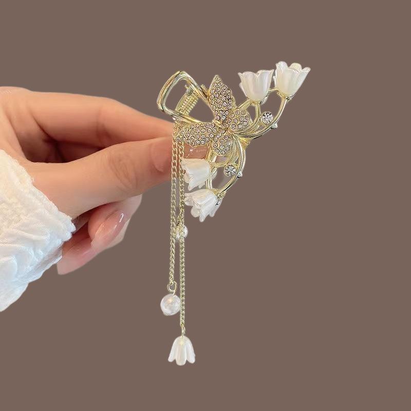 Fashion Lily of the Valley Flower Claw Clip Premium Pearl Butterfly Tassel Hair Clip Girls Elegant Hair Accessories