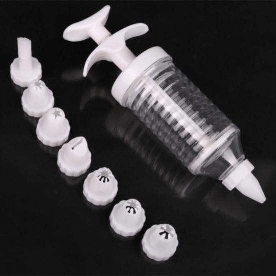 1 Set Dessert Decorating Injector with 8 Piping Tips Cupcake Frosting Filling Cookies Puffs Making Cake Decorating Icing Tool Kit Baking Supplies