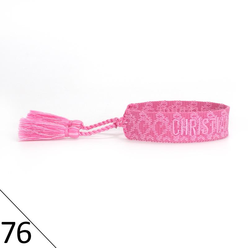 Браслет дружбы ручной работы с вышивкой и кисточками для женщин