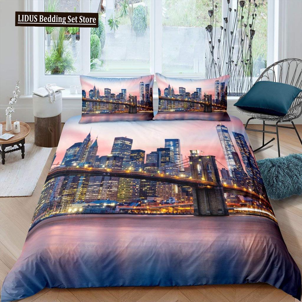 Пододеяльник New York NYC Город, который никогда не спит Отражение на Манхэттене Ист-Ривер Ночной вид города Декор для комнаты Постельное белье Розовый Синий