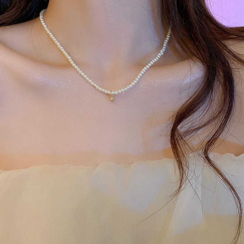 Korean temperament love butterfly pearl fringed necklace fashion collarbone chain versatile item decoration