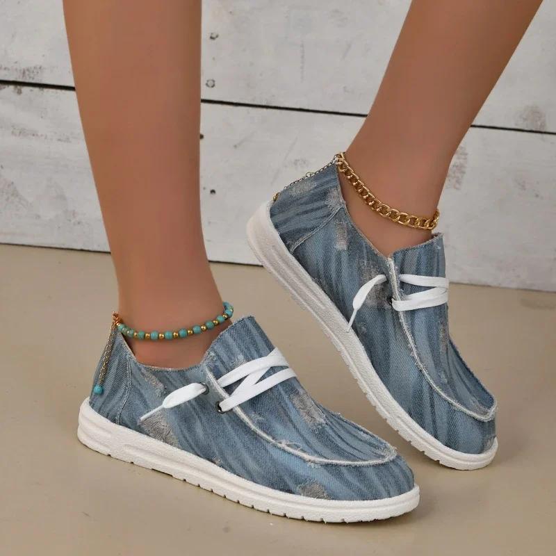 Модные простые джинсовые туфли на плоской подошве для женщин 2024 года в европейском и американском стиле, легкие удобные парусиновые туфли для прогулок на открытом воздухе, повседневная обувь
