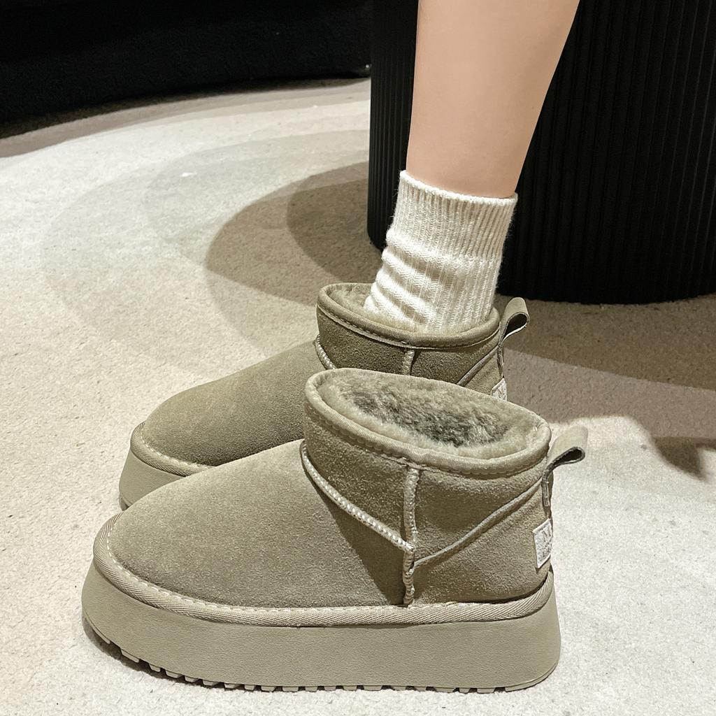 Thick-soled Snow Boots Women's Winter Real Cowhide Piled Thickened Bread Shoes Short Tube Student Cotton Shoes