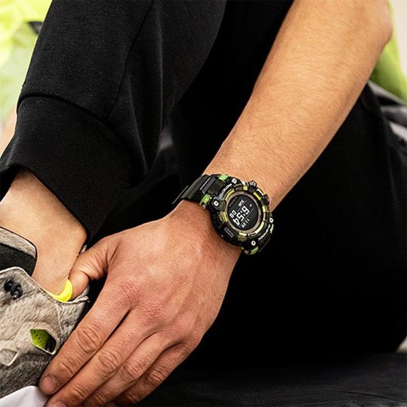 Casio G-SHOCK Series Fashionable Street Cool Advanced Bluetooth Smart Connection Outdoor Recommendation Quartz Movement Resin Strap GBD-100SM-1PRD