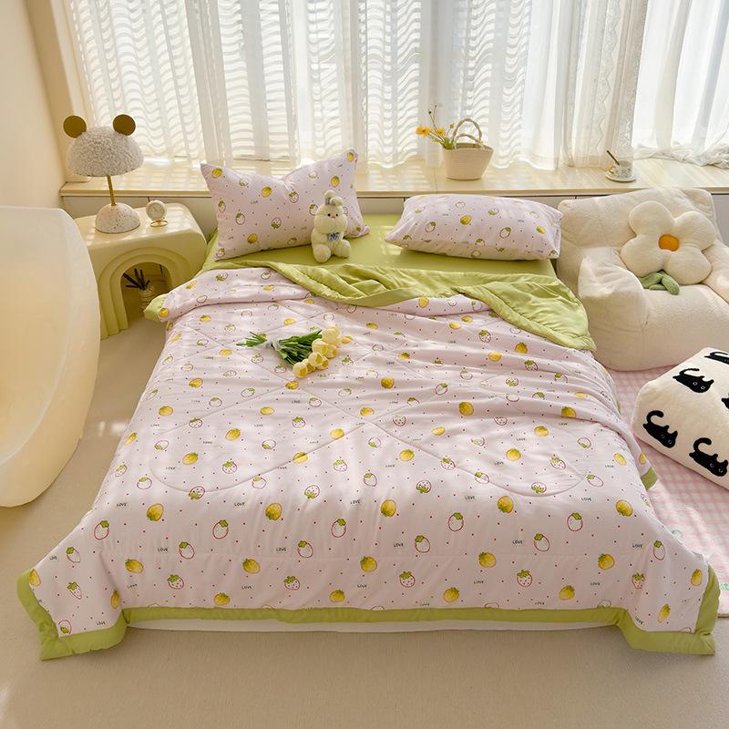 Ультрамягкое летнее охлаждающее одеяло — легкое, дышащее и приятное для кожи с тисненым цветочным принтом для всех сезонов — идеально для спальни