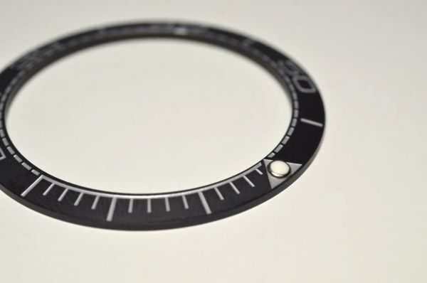 Aftermarket Безель Черный x Seiko Black Boy SKX007 SRPD SBSA 6309 [Деталь SEIKO] Вставка, Скошенная, Керамическая, Серебристая, Тип S-Master