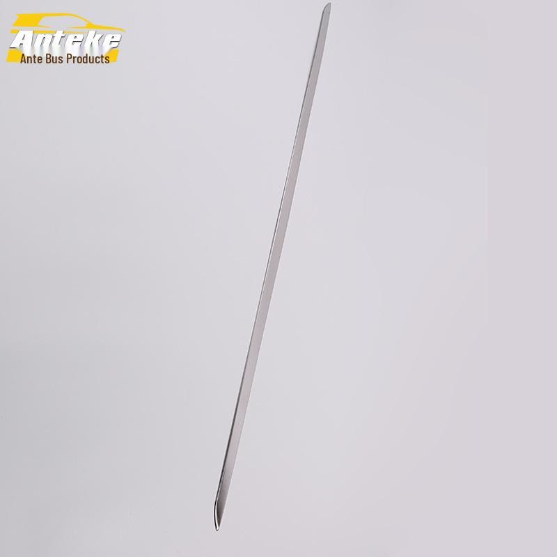 10-13 Passat Задняя накладка на дверь багажника и защита бампера