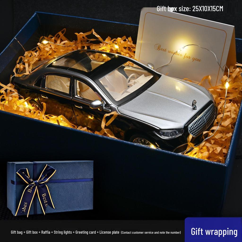 1:24 Maybach S680 Alloy Car Model with Lights - Home Decoration Toy Car
