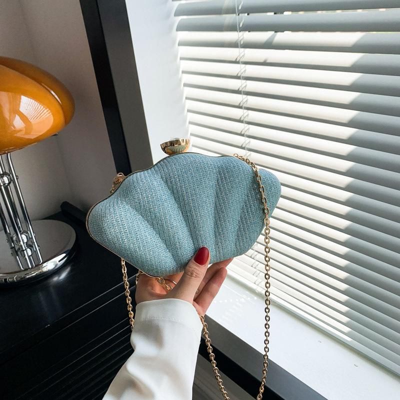 Персонализированная дизайнерская сумка-ракушка для женщин, летняя трендовая фактура, сумка для ужина, повседневная сумка-мессенджер с цепочкой в иностранном стиле