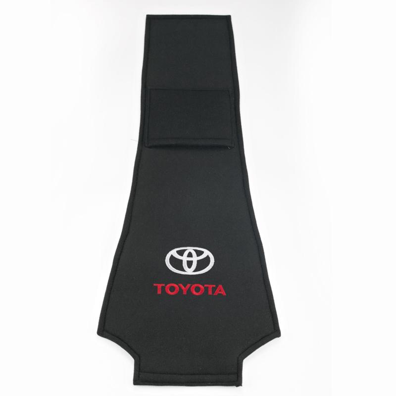 UCXA9 car sticker headrest cover For Toyota Avensis Avalon Corolla Rav4 Camry Yaris Prius Prado Vios Tacoma Tundra Land Cruiser Stylin