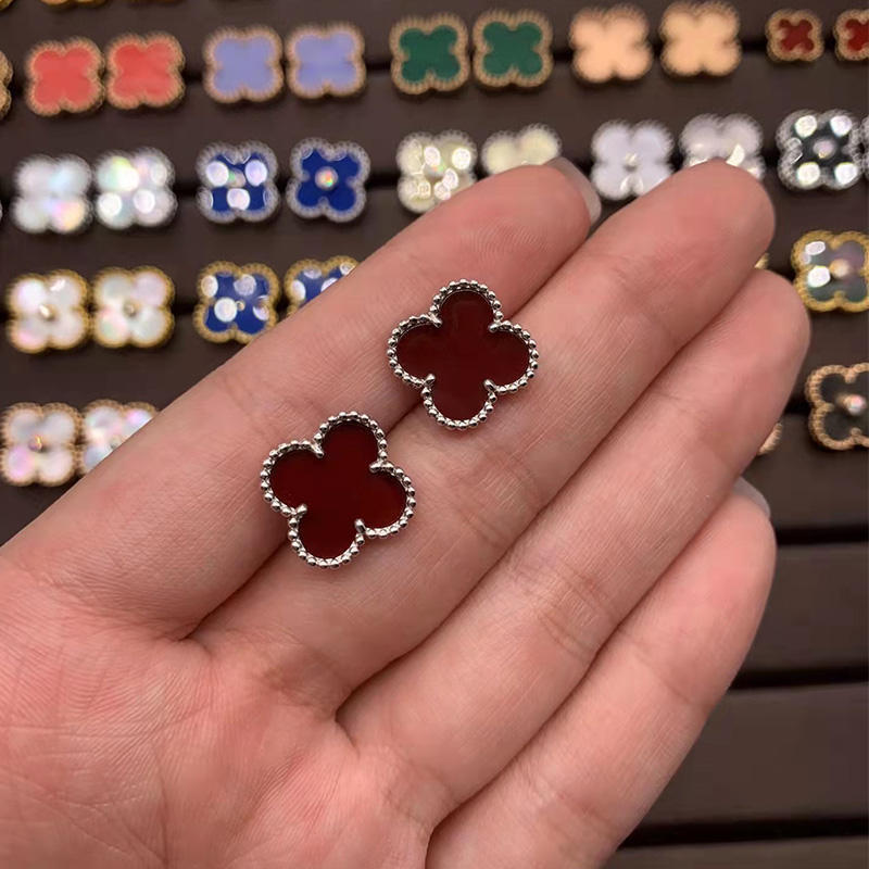 Серьги Four Leaf Grass, легкие роскошные белые рябчики с красным агатом и малахитом, женские серьги-гвоздики