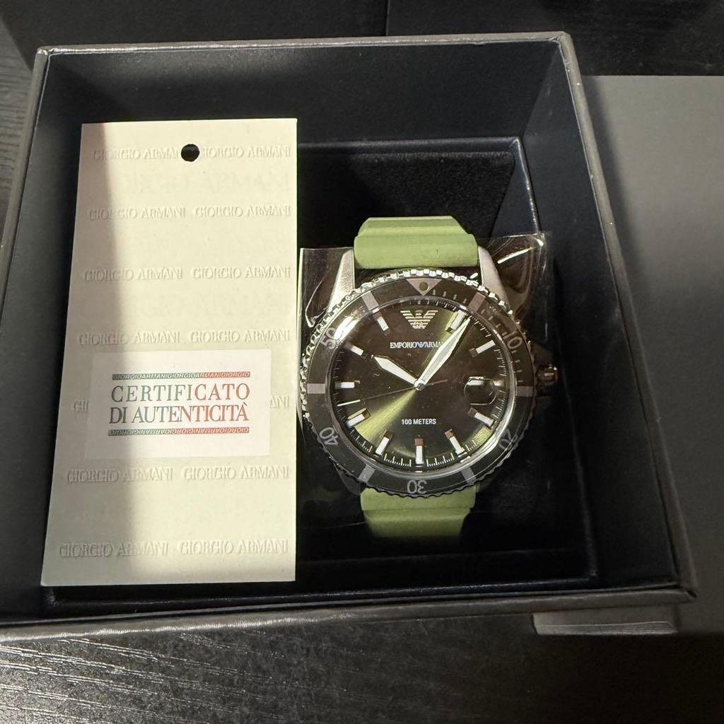 Б/у неиспользованные мужские часы EMPORIO ARMANI AR11638, зеленые