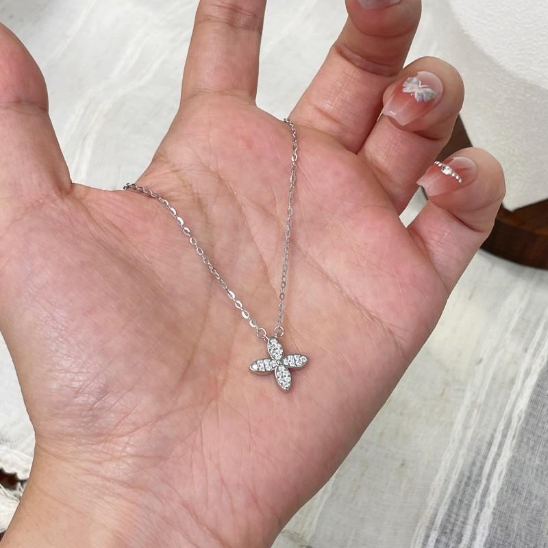 Luxury Light Clover Necklace Women Dainty Choker With Shiny Zircon Fashion Minimalist Jewelry