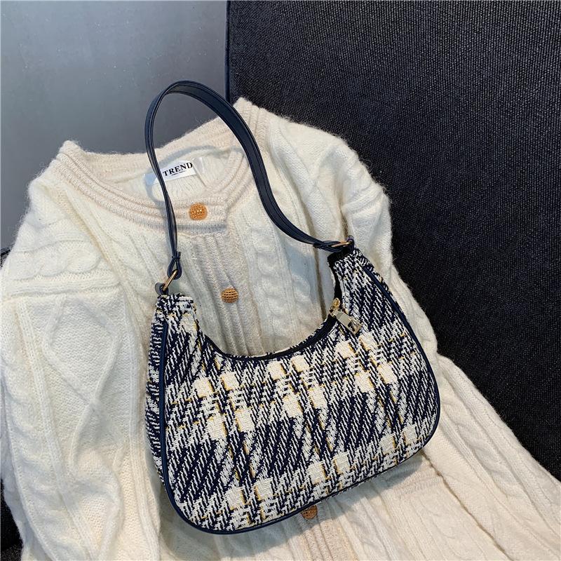 Spring  Autumn Vintage Woman‘s Handbag New Fashion Simple Checker Crescent Underarm Handbag
