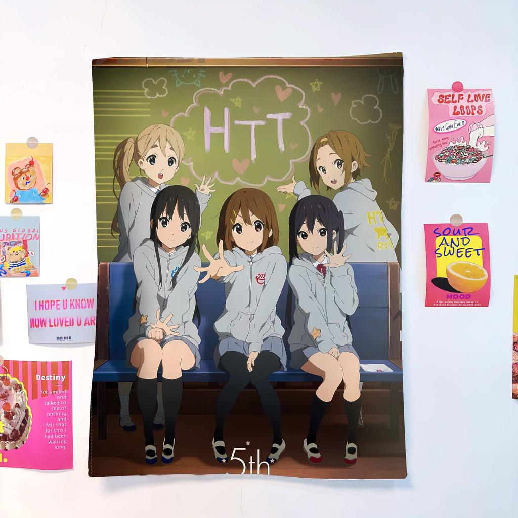 Гобелен KOn Anime Юи Мио Ритсу Муги Манга Принт Настенное панно Идеально для спальни Комнаты в общежитии Декор для фанатов аниме и музыки
