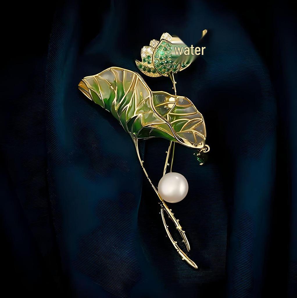 Эмалевая брошь «Лунный свет на пруду лотосов» - Элегантная булавка с дизайном лотоса для женщин
