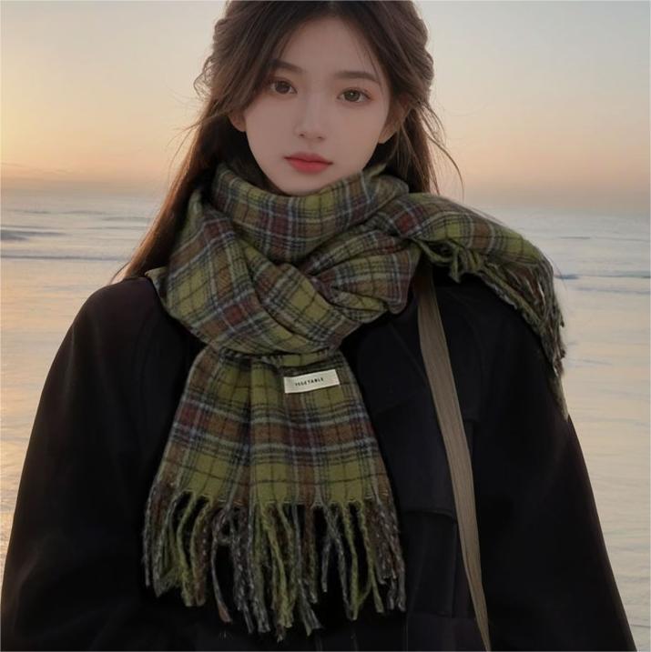 Autumn Winter Women's Retro Green Plaid Scarf Versatile Stylish High-End Warm Shawl Neck Warmer Korean Style