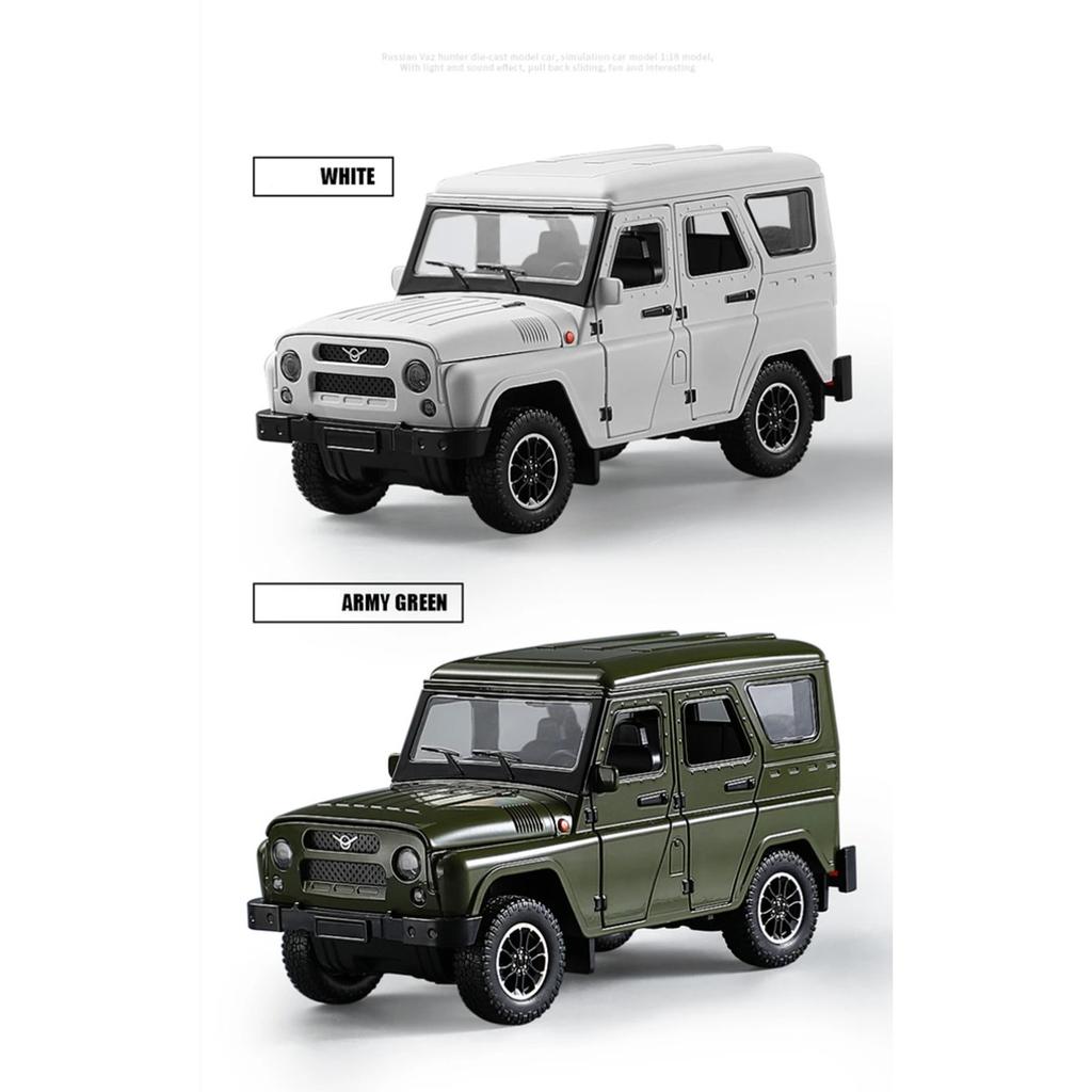 1/18 Scale UAZ Hunter Alloy Car Model Diecasts Metal Off-road Vehicles Car Model Sound and Light Simulation Collection Kids Toys Gifts