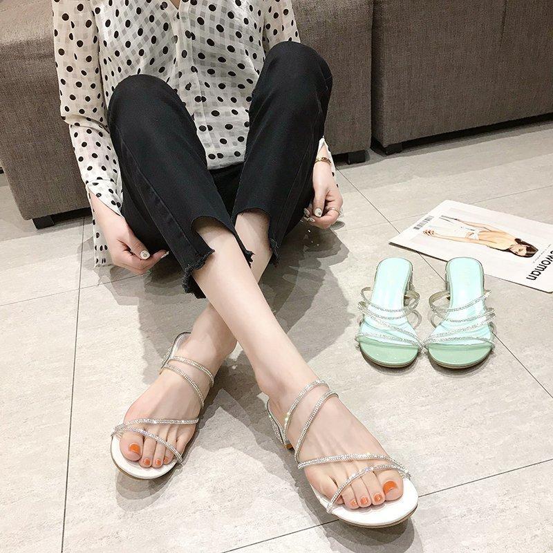 Туфли на высоком каблуке женские летние 2025 новые с круглым носком, стразами, с открытым носком, тонким ремешком, на толстом каблуке, модные универсальные женские наружные тапочки