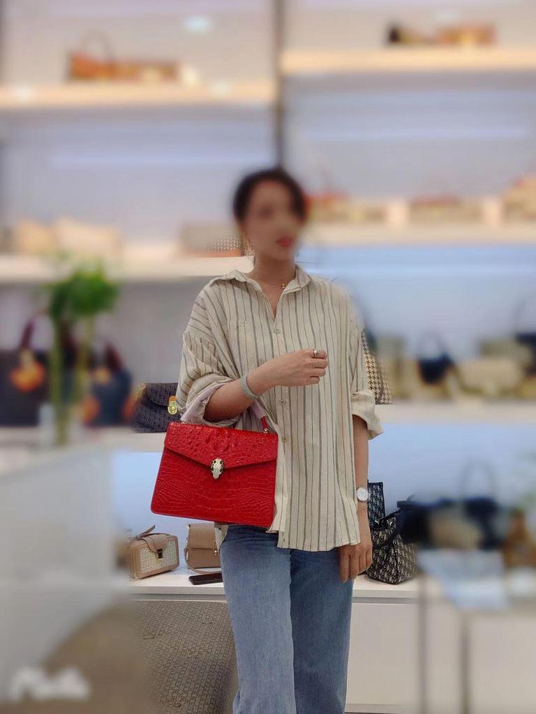 Женские сумки из натуральной кожи с крокодиловым узором - высококачественные фактурные сумки-мессенджеры