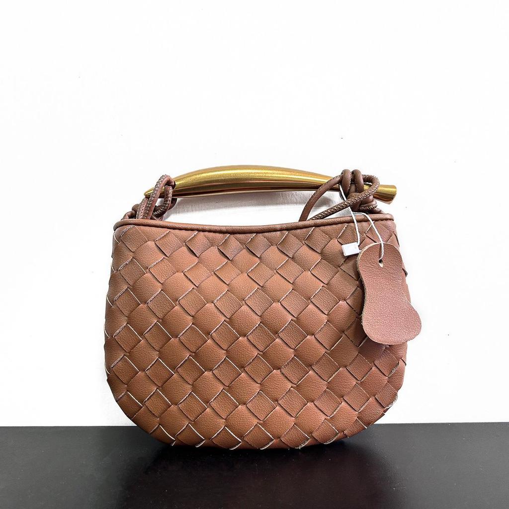 Плетеная кожаная дизайнерская сумка для пельменей: Стильная повседневная женская сумочка