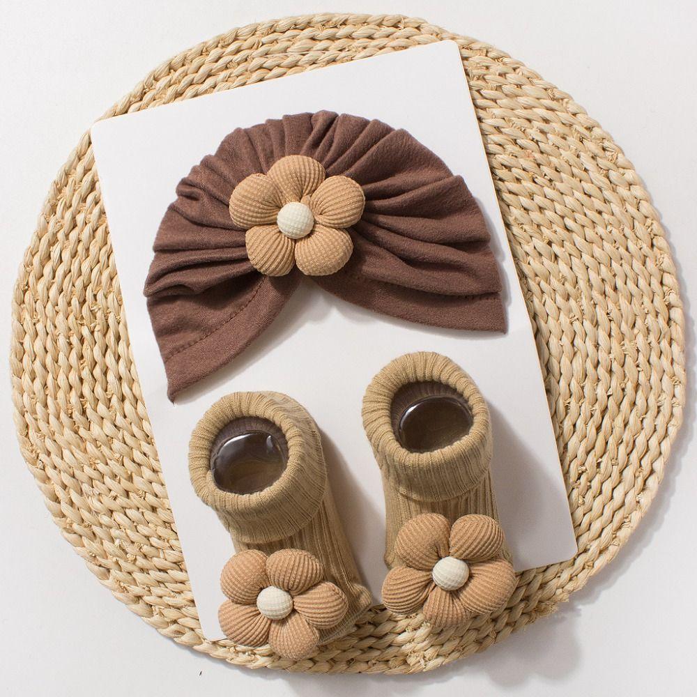 Soft Knit Newborn Hat with Socks Sweet Big Flower Infant Socks Set Newborn Baby Gift
