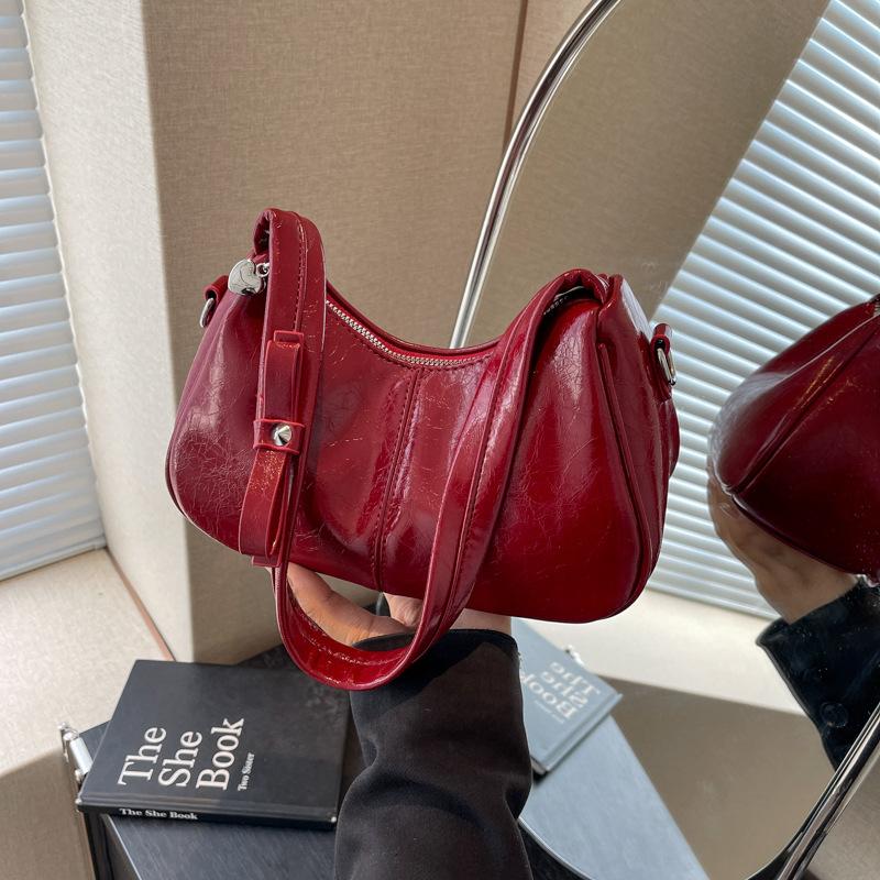 Премиальное ощущение иностранного стиля маленькая сумка женская 2025 новая мода универсальная сумка-мессенджер лето нишевая наплечная сумка-подмышка