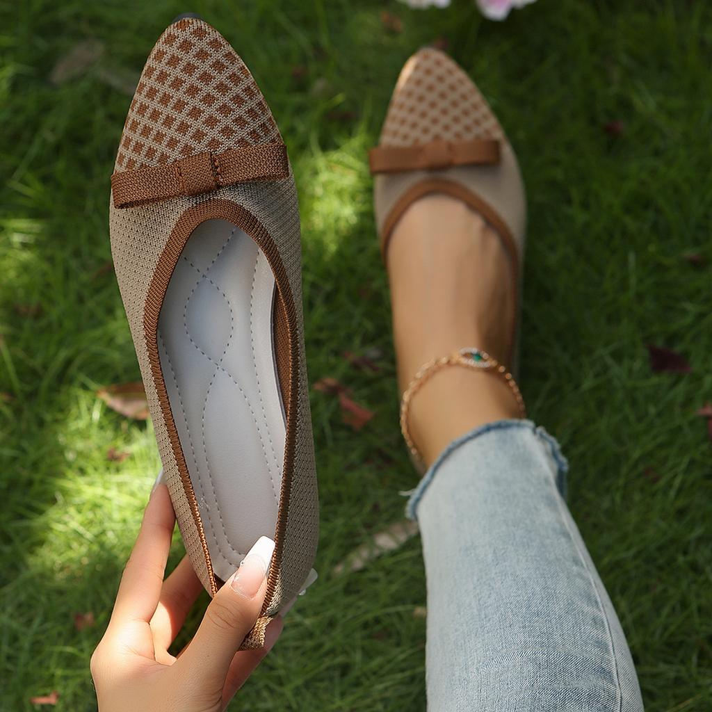 Женские туфли на плоской подошве 2024 года, новые весенне-осенние прогулочные туфли на открытом воздухе с острым верхом, удобные туфли в стиле Лолита, кроссовки больших размеров