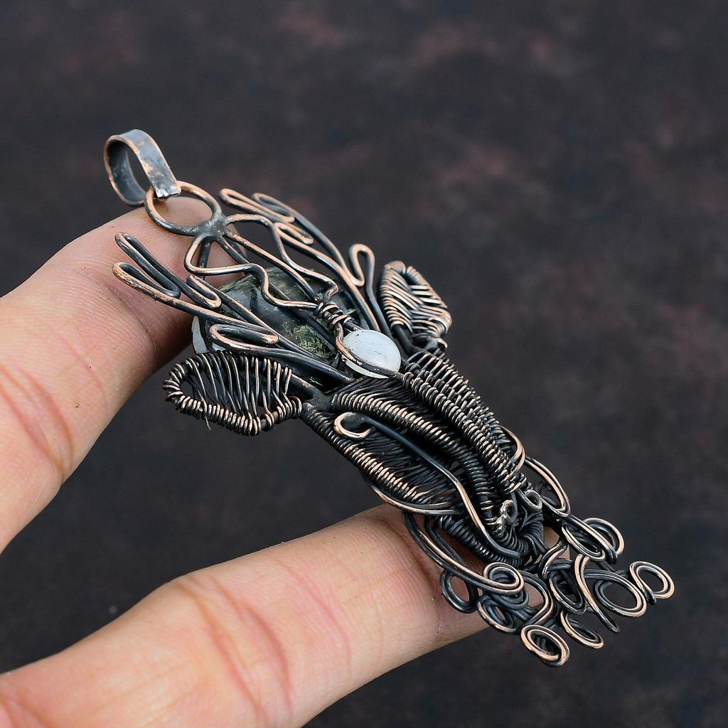 Подвеска из кианита, обмотанная медной проволокой, подвеска из радужного лунного камня, ювелирные изделия из драгоценных камней, подвеска в виде морды оленя, подвеска ручной работы, очень красивые медные украшения