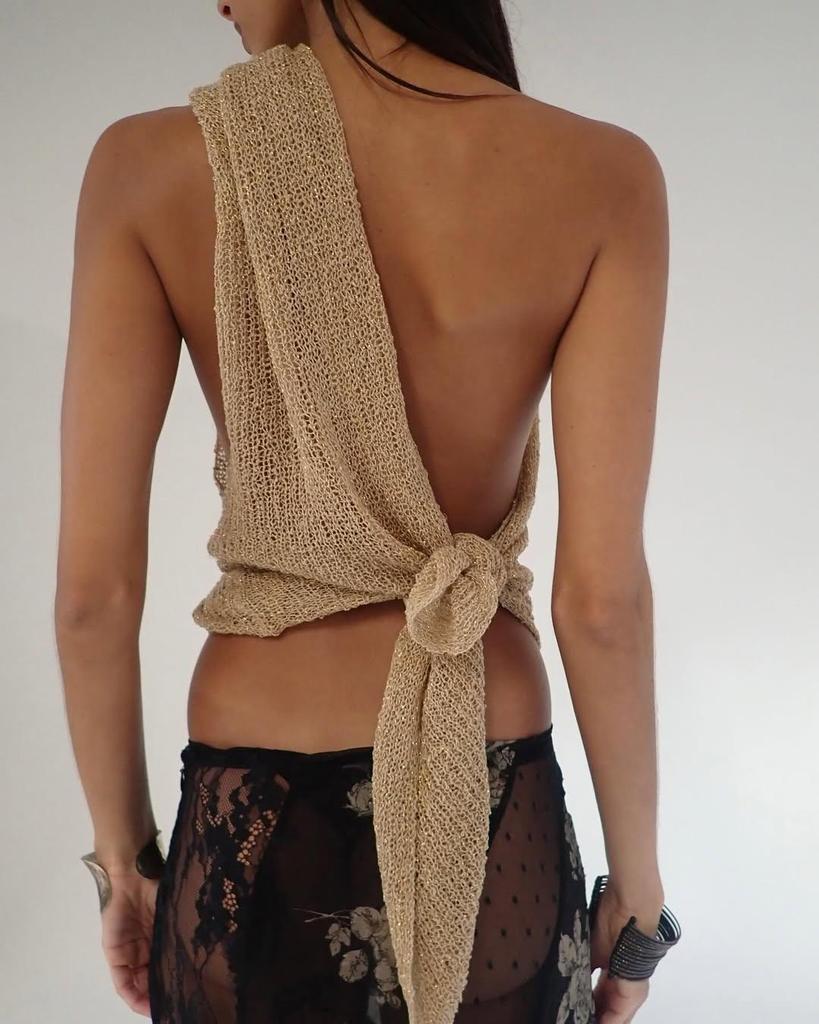 Многофункциональное пончо-шаль из ажурной вязки с майкой