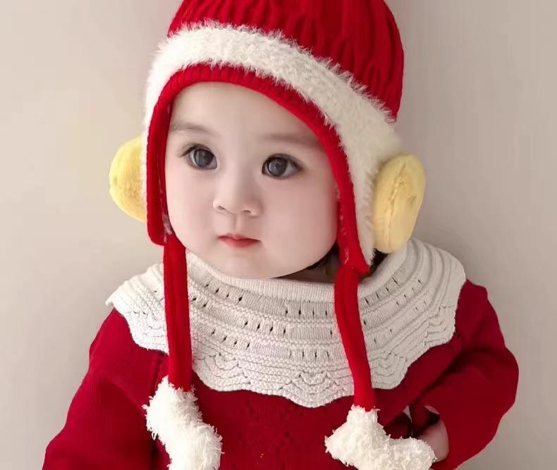Infant Cute Warm Knitted Hat with Ear Protection for Boys & Girls - Ideal for Autumn & Winter.