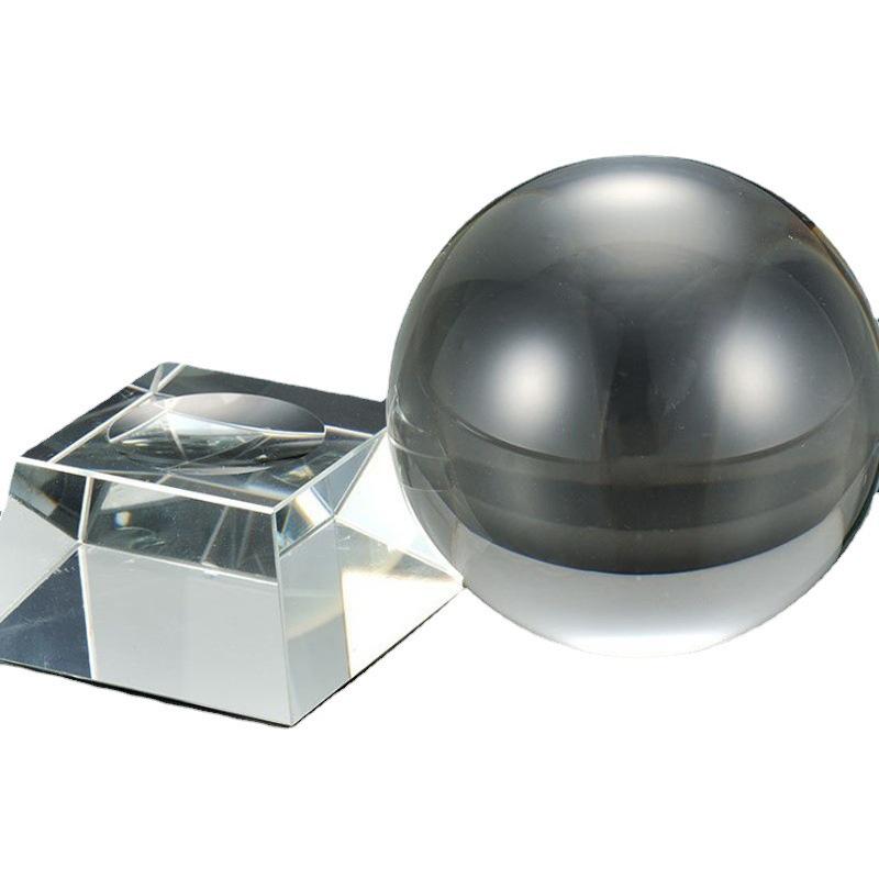 Стеклянный шар-украшение на деревянно-стеклянной подставке - Доступен в нескольких размерах