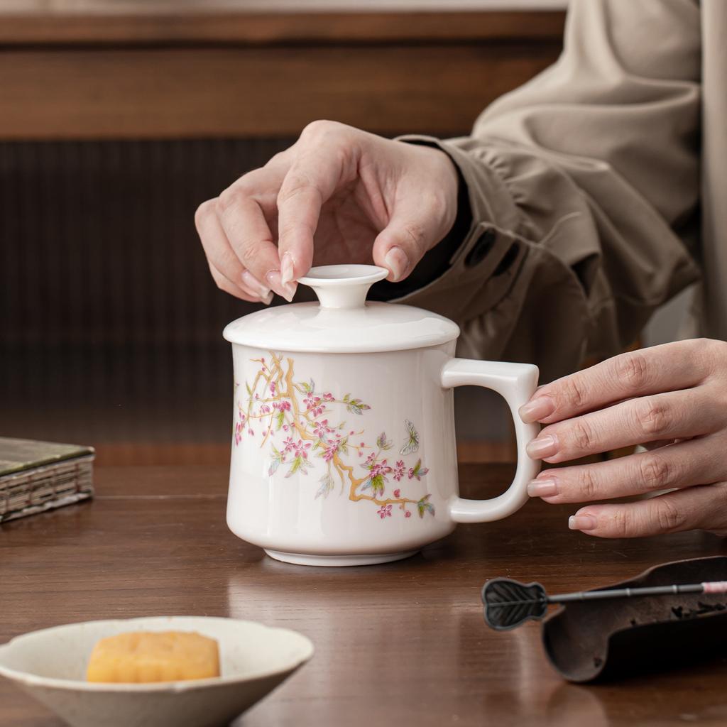 Ceramic tea cup Office personal tea cup mug with lid Water cup Corporate event souvenir