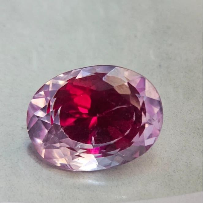 Bi-Color Pitambari Sapphire 15-16 Ct Oval Cut Stunning Loose Gemstone