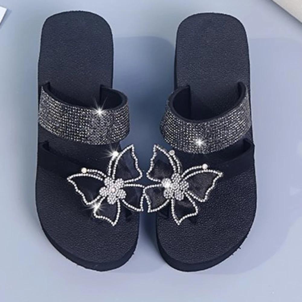 Женские тапочки на танкетке, новые летние модные сандалии, тапочки-бабочки со стразами, уличные с открытым носком, женские шлепанцы, женские шлепанцы