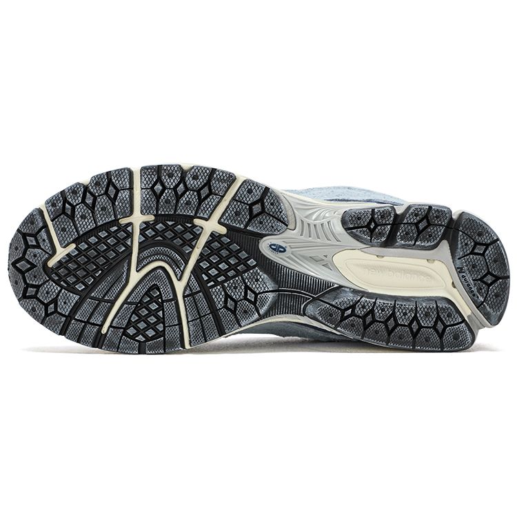 New Balance 2002R Protection Pack — фиолетовые кроссовки унисекс светло-арктически-серые M2002RDI