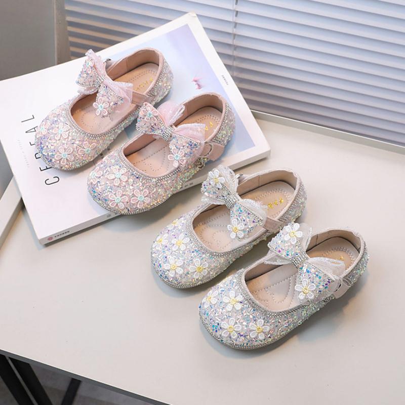 Новые туфли принцессы из кожи для девочек, милые балетки с цветами для вечеринки, свадьбы, модные повседневные детские танцевальные туфли с бантом