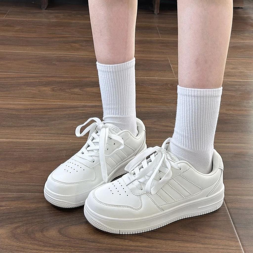 Повседневная обувь женская 2025 лето новая обувь на доске женская обувь дышащая сетка белая обувь женская корейская версия обуви женская обувь универсальная